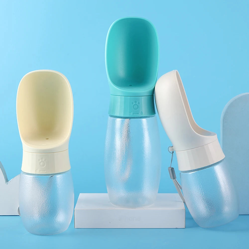 🐶 Botella de agua portátil para perros 300ml / 500ml – Ideal para paseos largos y viajes